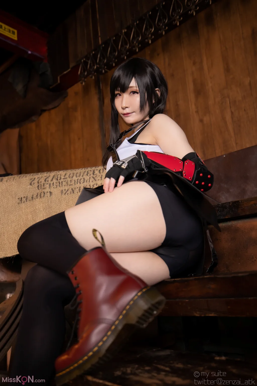Coser@Atsuki (あつき): Suite Heaven (Final Fantasy VII) (262 photos )