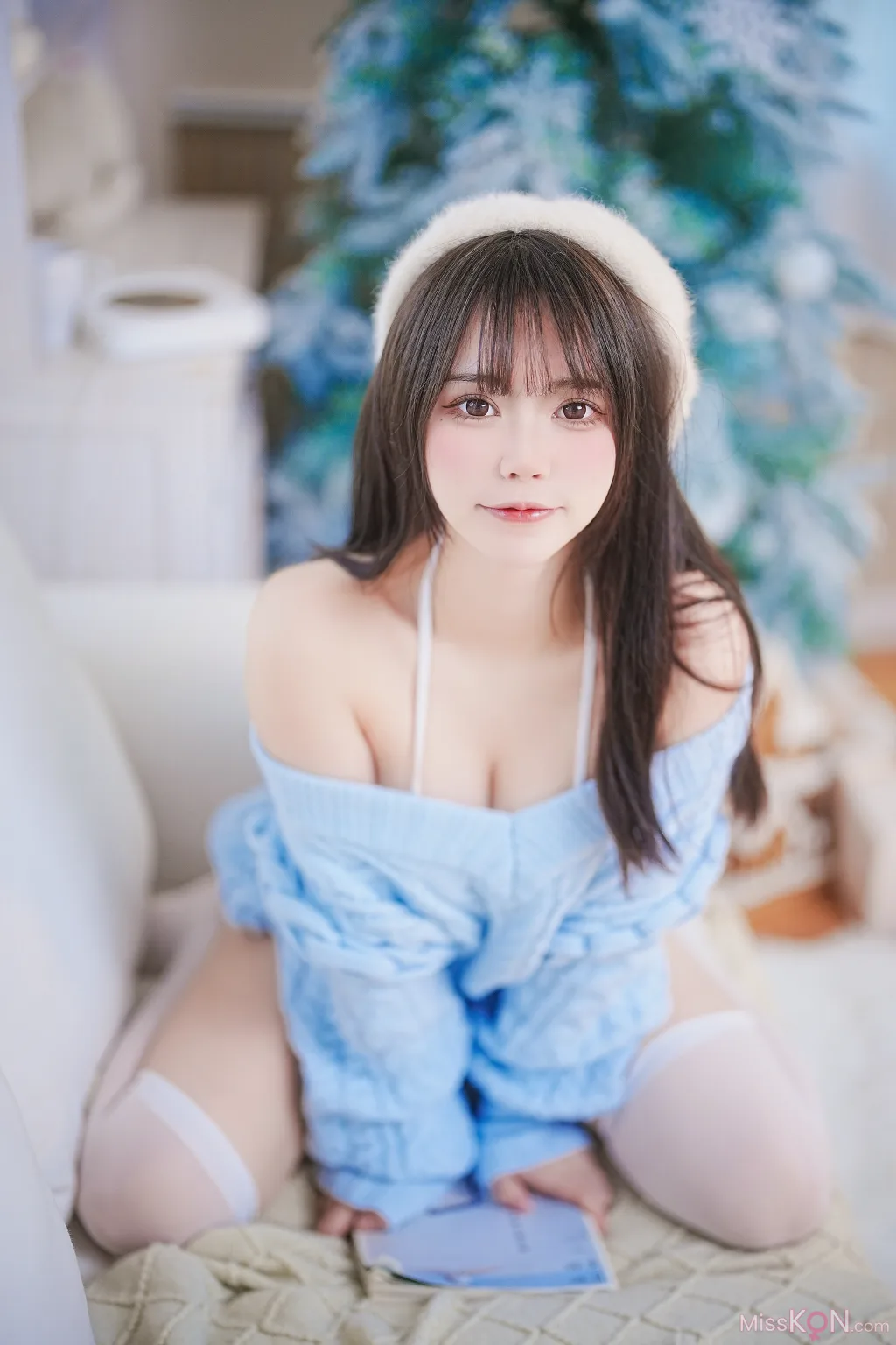 Coser@Tina很妖孽呀: 蓝色秋冬毛衣 (27 photos)