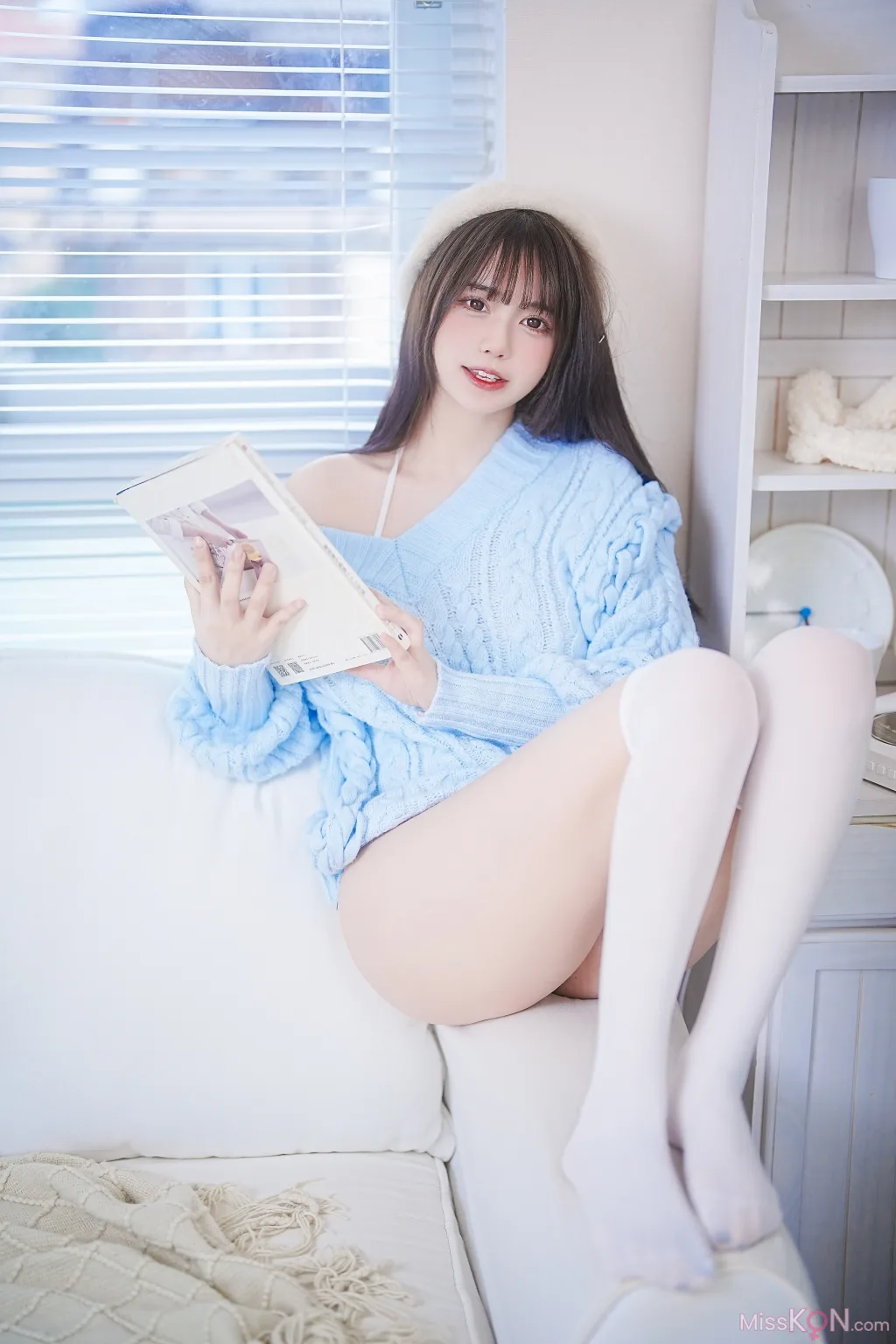 Coser@Tina很妖孽呀: 蓝色秋冬毛衣 (27 photos)