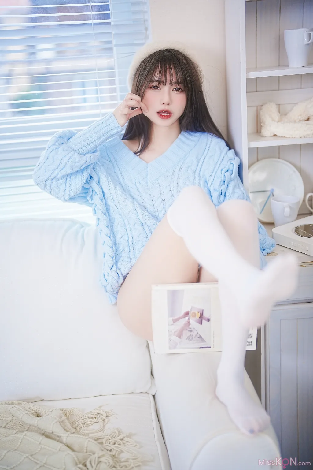 Coser@Tina很妖孽呀: 蓝色秋冬毛衣 (27 photos)