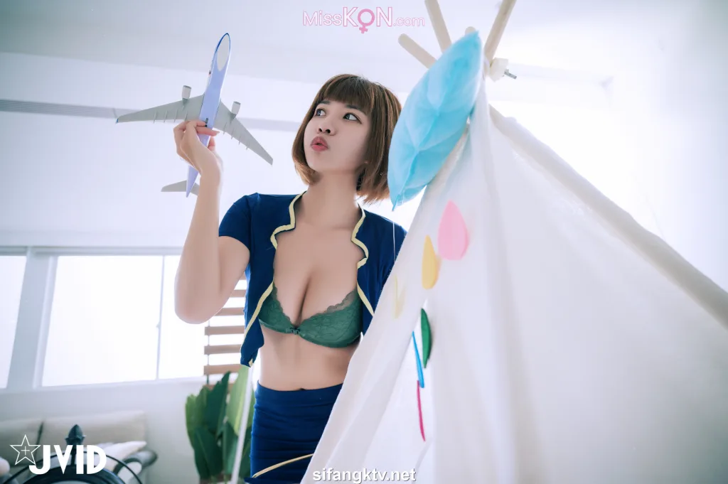 [JVID] 果寶寶: 搭乘果寶寶班機，前往高潮的旅客，請儘速解鎖登機 (123 photos )