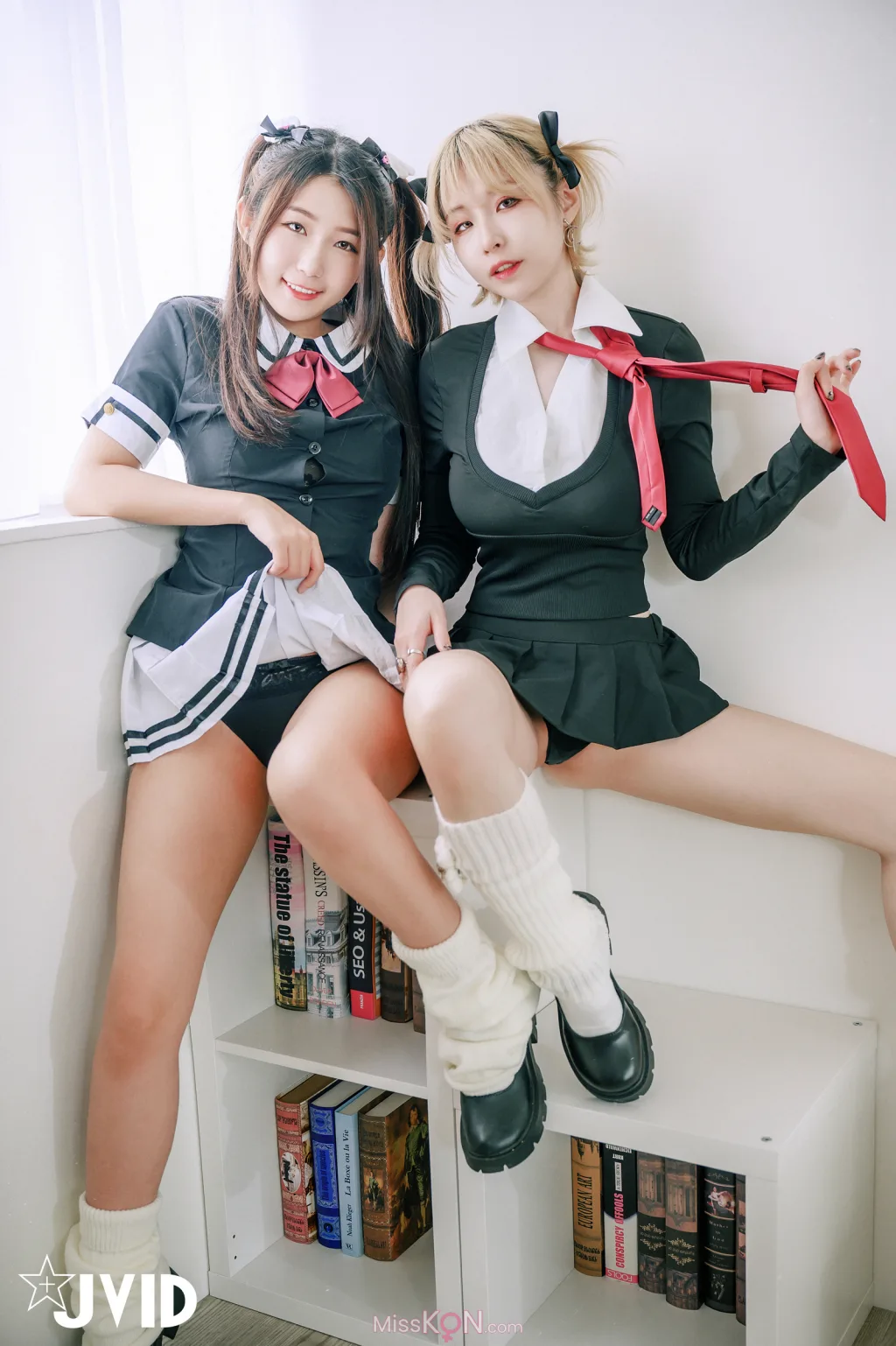 [JVID] 黎菲儿 &amp; 黎茉: 情欲校园补考日-女学生在教室嬉闹-相互探索身体-性欲高涨 (171 photos)