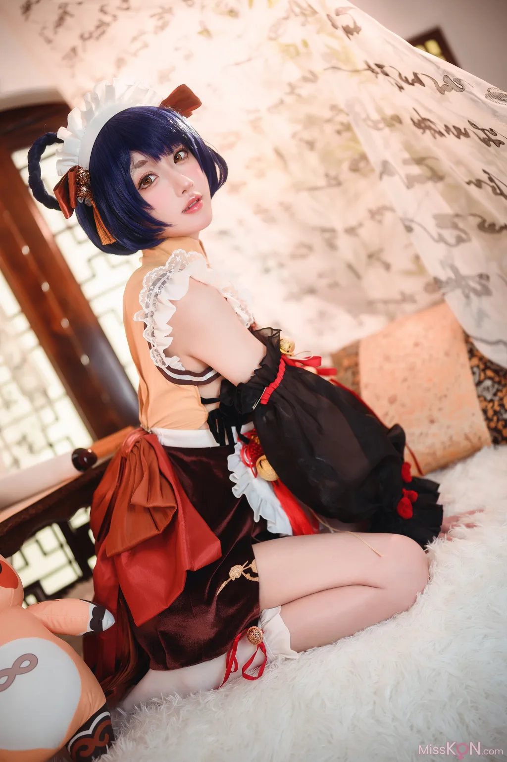 Coser@阿包也是兔娘: 香菱女仆 (41 photos)