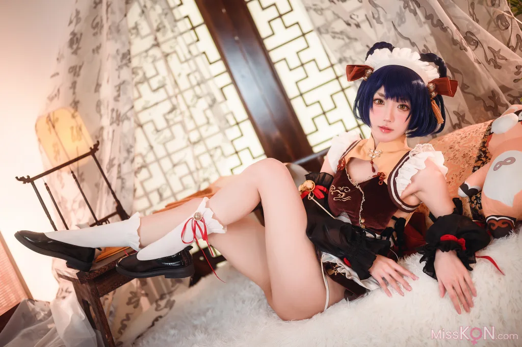 Coser@阿包也是兔娘: 香菱女仆 (41 photos)
