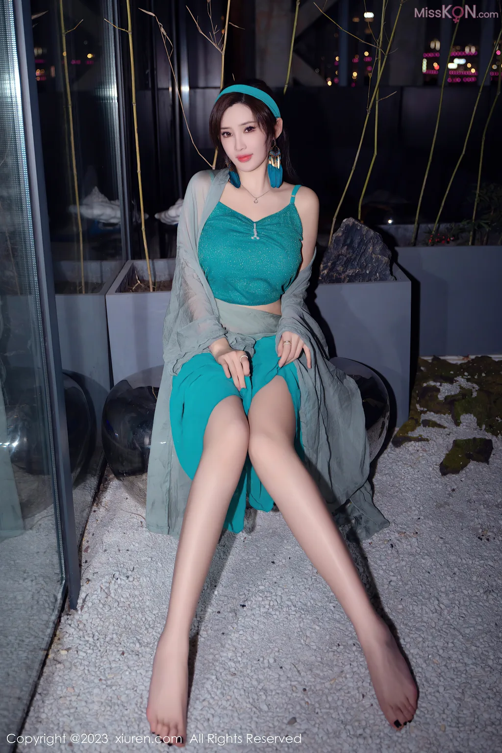 XIUREN No.7886 – 7895 (793 photos)
