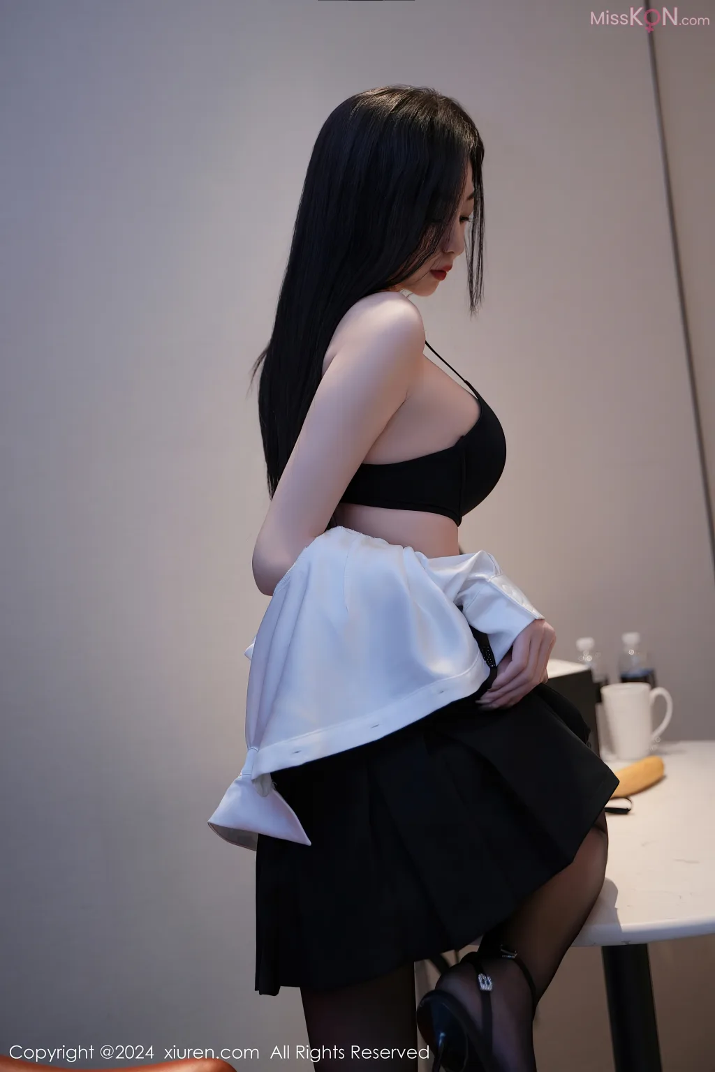 XIUREN No.7886 – 7895 (793 photos)