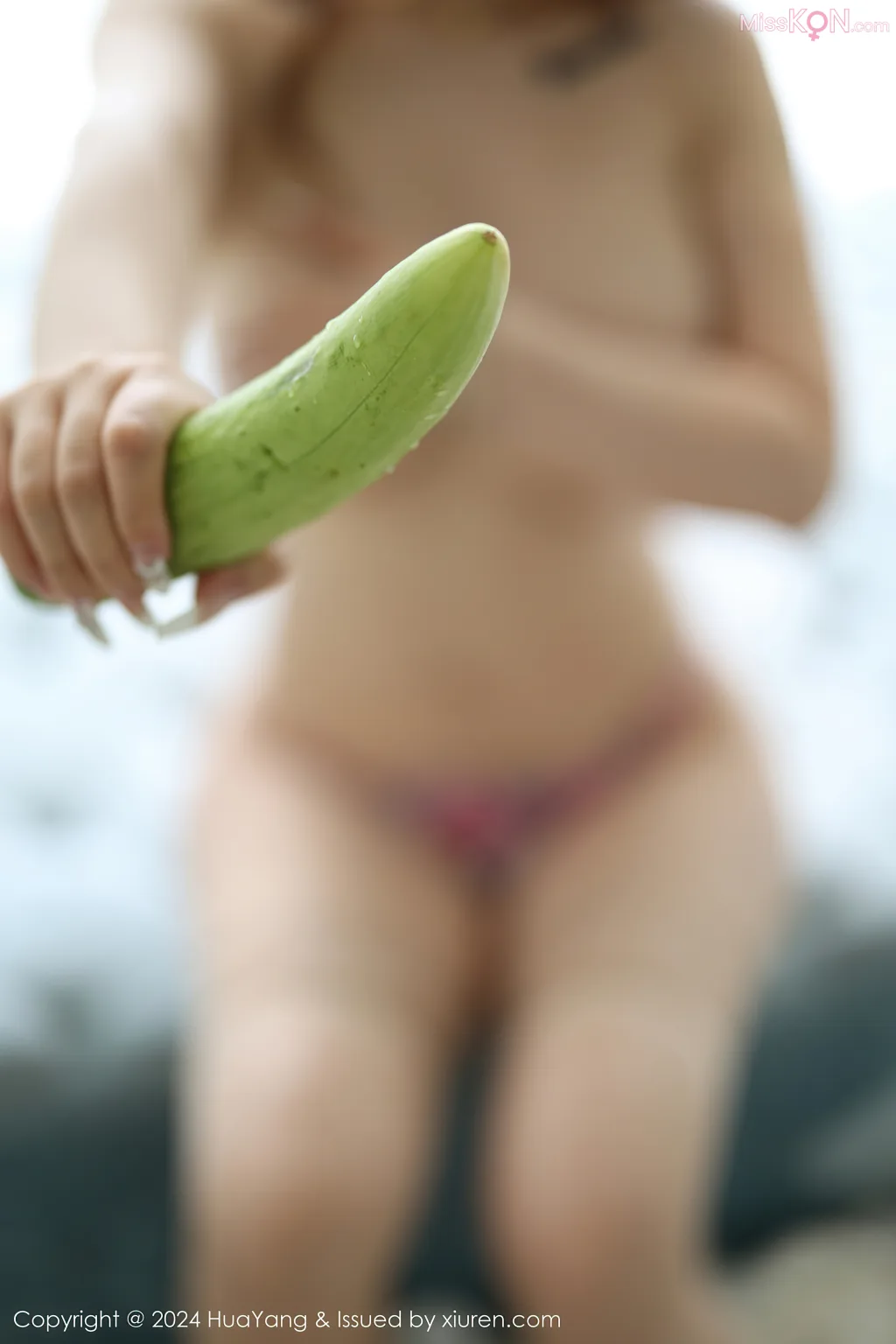 YouMi Vol.1105: 小海臀Rena (51 photos)