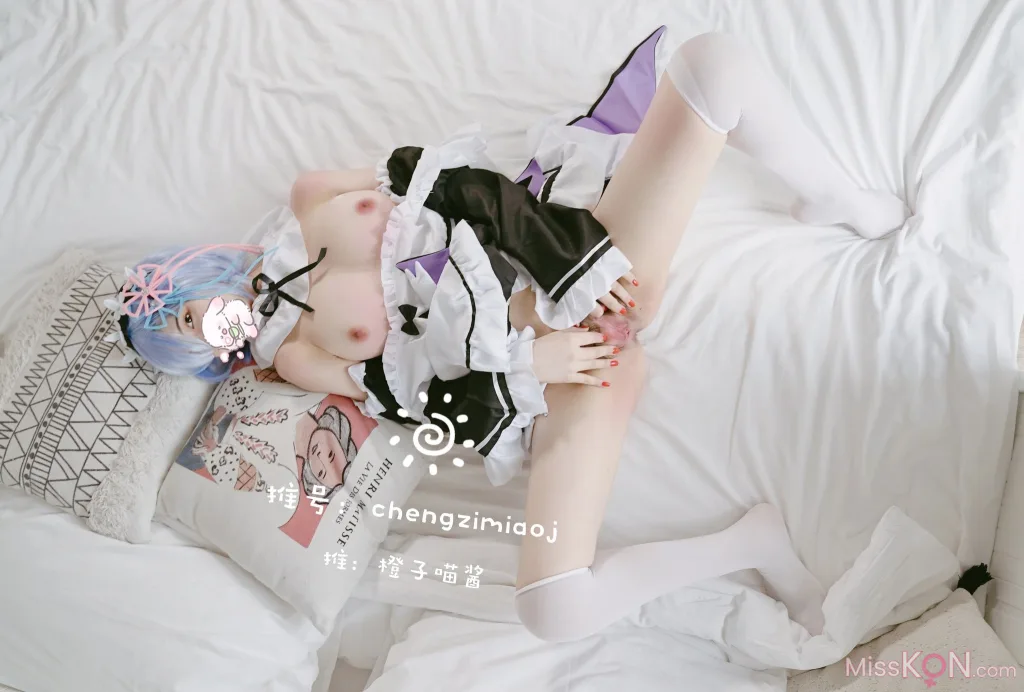 Coser@橙子喵酱: 蕾姆 (35 photos)
