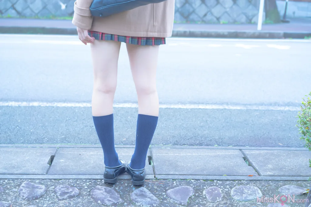 [JP] Megumi Aisaka (逢坂愛): Megu Ism メグ伊豆ム (586 photos)
