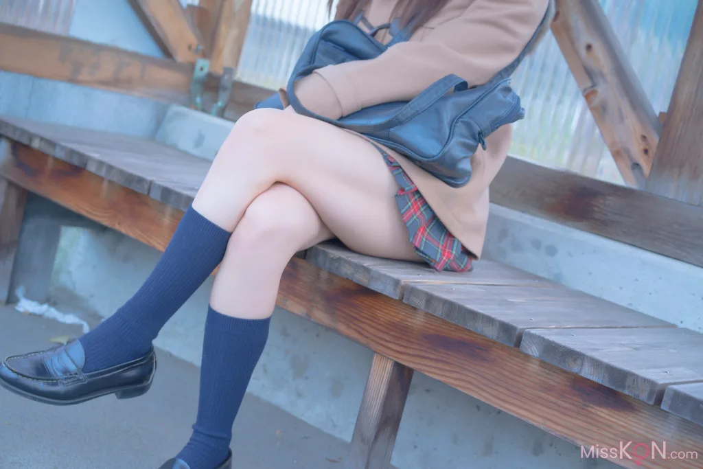 [JP] Megumi Aisaka (逢坂愛): Megu Ism メグ伊豆ム (586 photos)