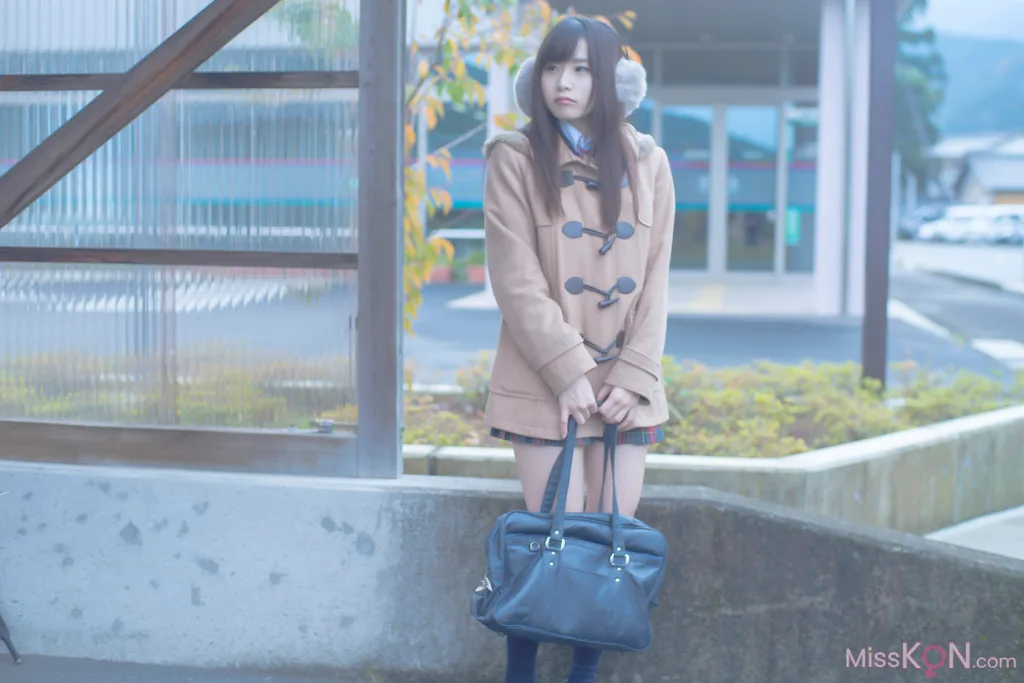[JP] Megumi Aisaka (逢坂愛): Megu Ism メグ伊豆ム (586 photos)