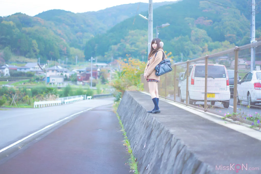 [JP] Megumi Aisaka (逢坂愛): Megu Ism メグ伊豆ム (586 photos)