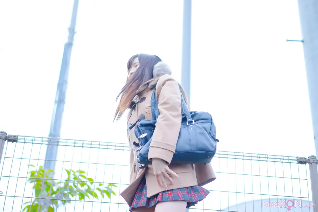 [JP] Megumi Aisaka (逢坂愛): Megu Ism メグ伊豆ム (586 photos)