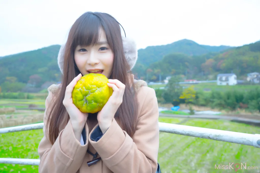 [JP] Megumi Aisaka (逢坂愛): Megu Ism メグ伊豆ム (586 photos)