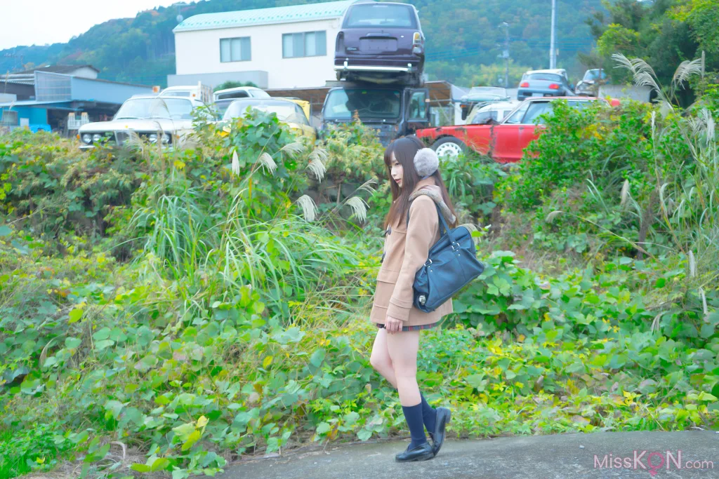 [JP] Megumi Aisaka (逢坂愛): Megu Ism メグ伊豆ム (586 photos)
