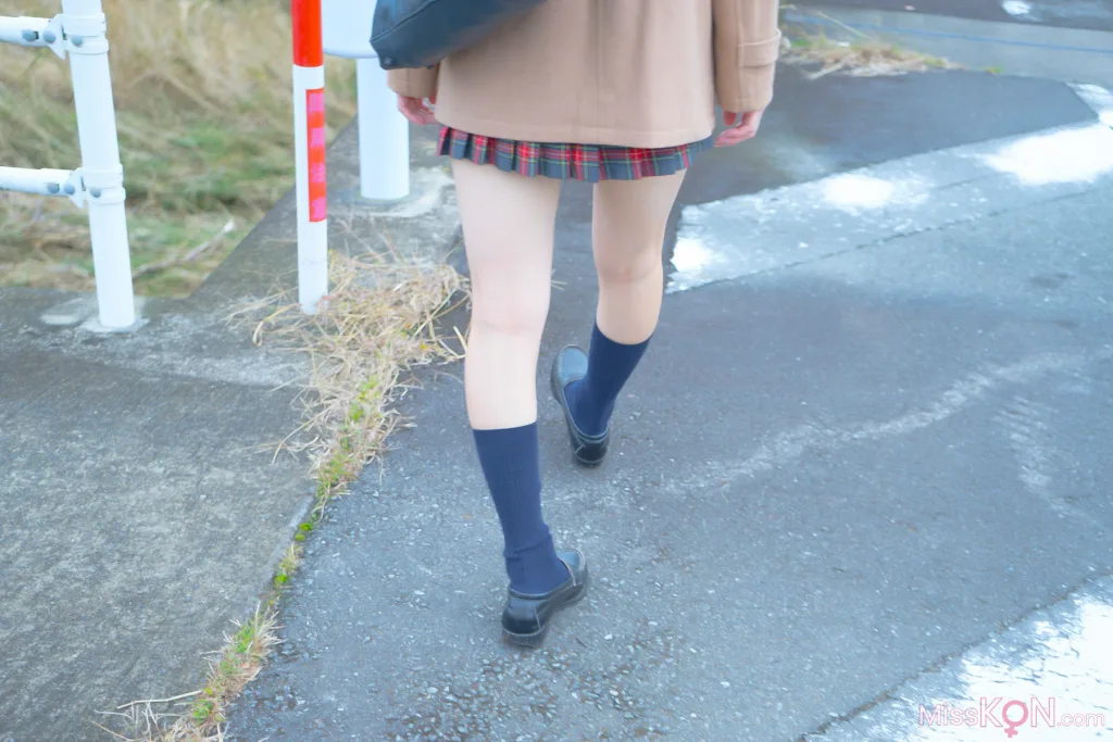[JP] Megumi Aisaka (逢坂愛): Megu Ism メグ伊豆ム (586 photos)