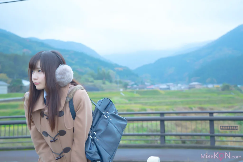 [JP] Megumi Aisaka (逢坂愛): Megu Ism メグ伊豆ム (586 photos)