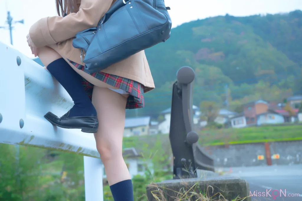 [JP] Megumi Aisaka (逢坂愛): Megu Ism メグ伊豆ム (586 photos)