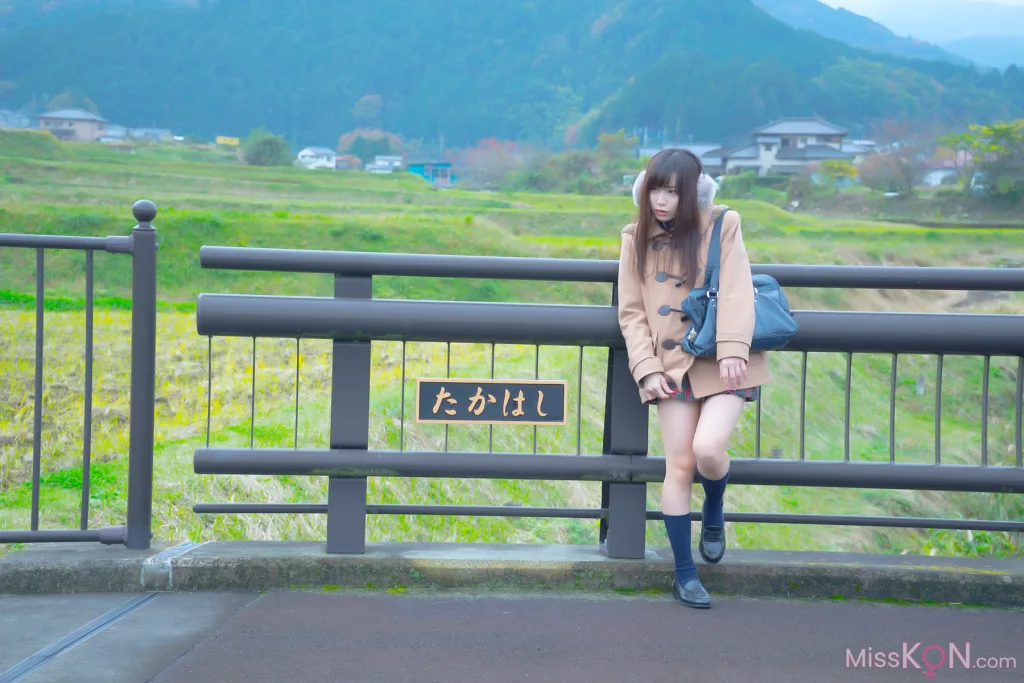 [JP] Megumi Aisaka (逢坂愛): Megu Ism メグ伊豆ム (586 photos)