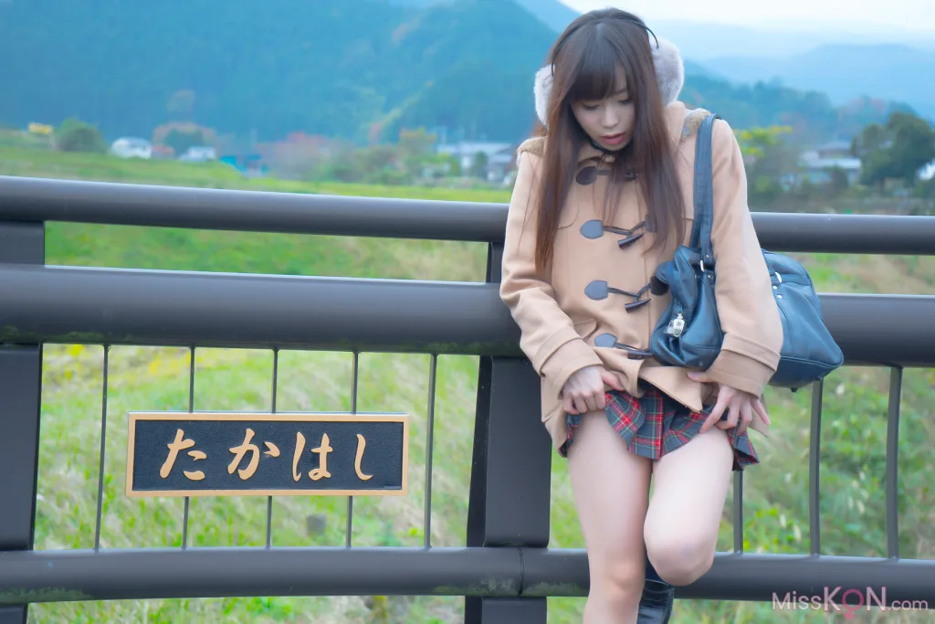 [JP] Megumi Aisaka (逢坂愛): Megu Ism メグ伊豆ム (586 photos)