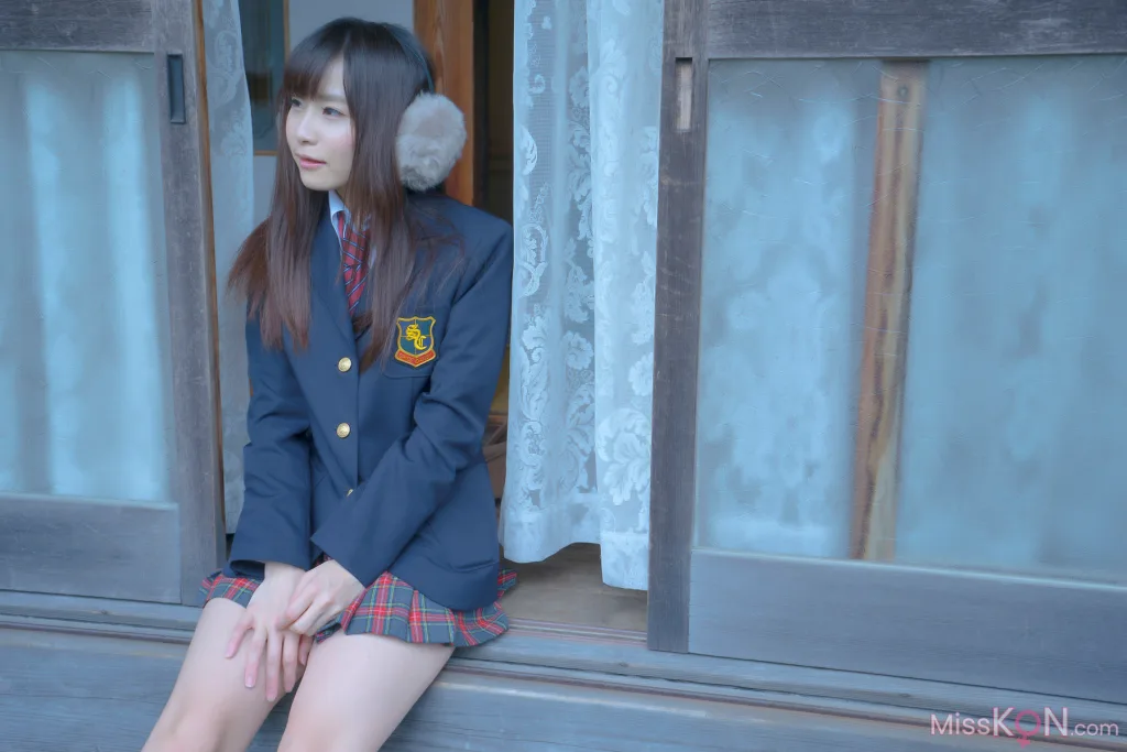 [JP] Megumi Aisaka (逢坂愛): Megu Ism メグ伊豆ム (586 photos)