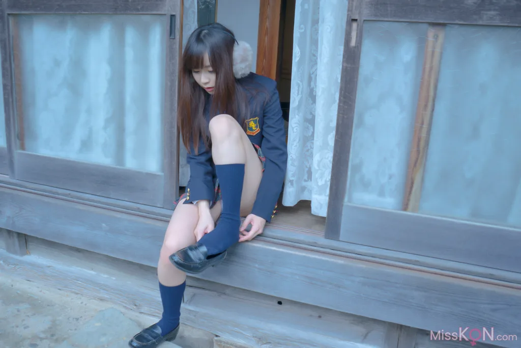 [JP] Megumi Aisaka (逢坂愛): Megu Ism メグ伊豆ム (586 photos)