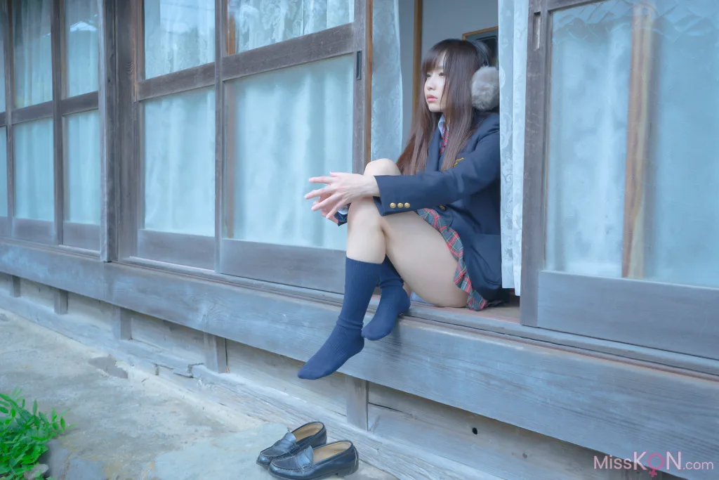 [JP] Megumi Aisaka (逢坂愛): Megu Ism メグ伊豆ム (586 photos)