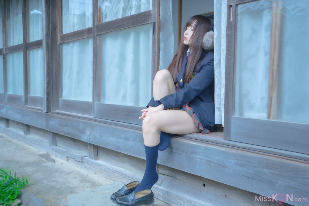 [JP] Megumi Aisaka (逢坂愛): Megu Ism メグ伊豆ム (586 photos)