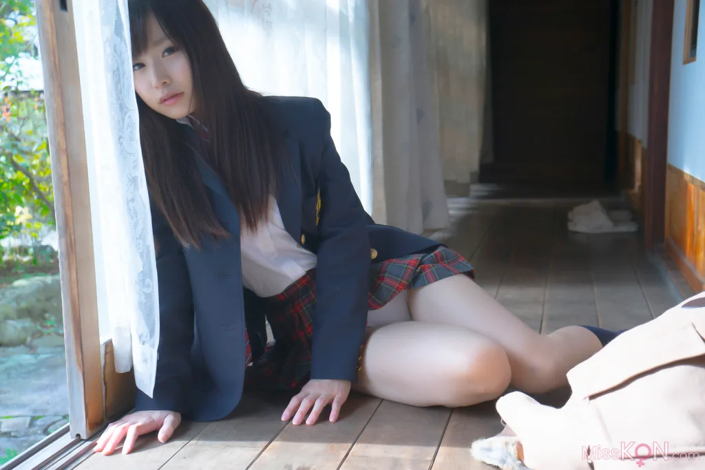 [JP] Megumi Aisaka (逢坂愛): Megu Ism メグ伊豆ム (586 photos)