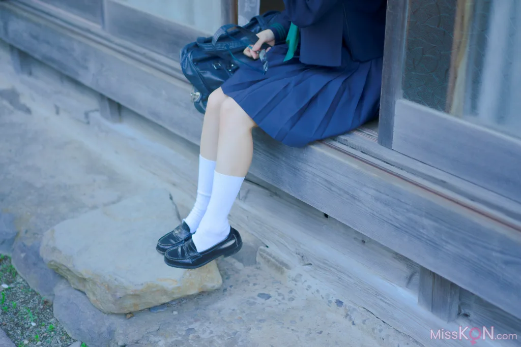 [JP] Megumi Aisaka (逢坂愛): Megu Ism メグ伊豆ム (586 photos)