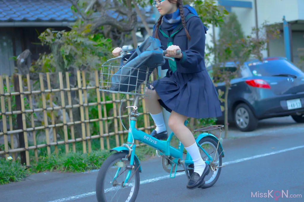[JP] Megumi Aisaka (逢坂愛): Megu Ism メグ伊豆ム (586 photos)