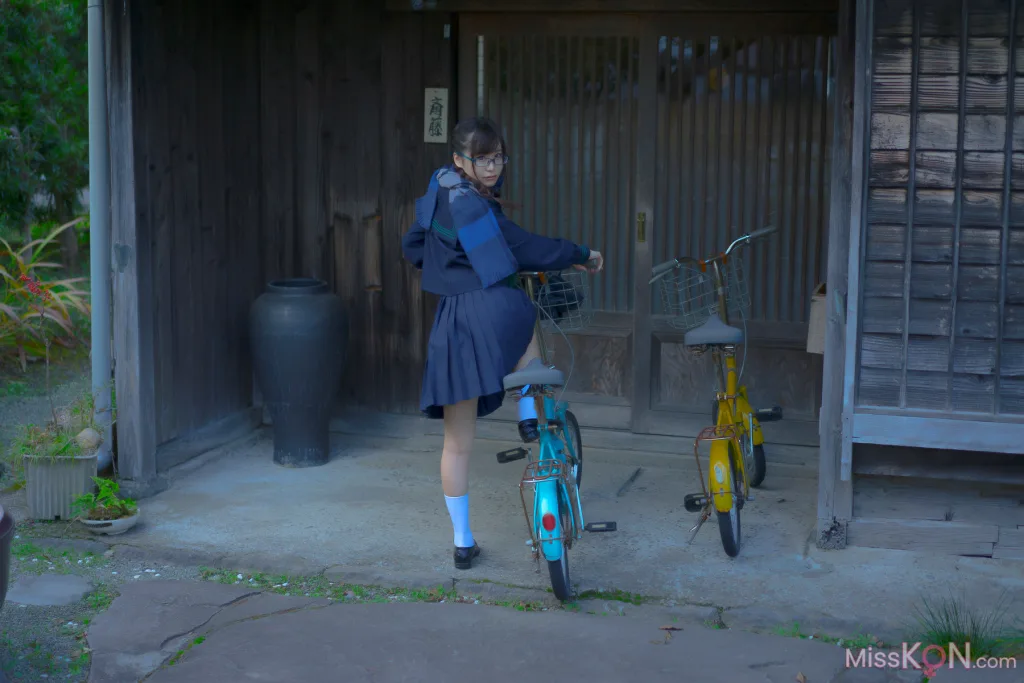 [JP] Megumi Aisaka (逢坂愛): Megu Ism メグ伊豆ム (586 photos)