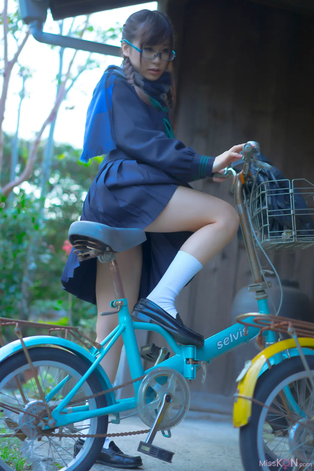 [JP] Megumi Aisaka (逢坂愛): Megu Ism メグ伊豆ム (586 photos)