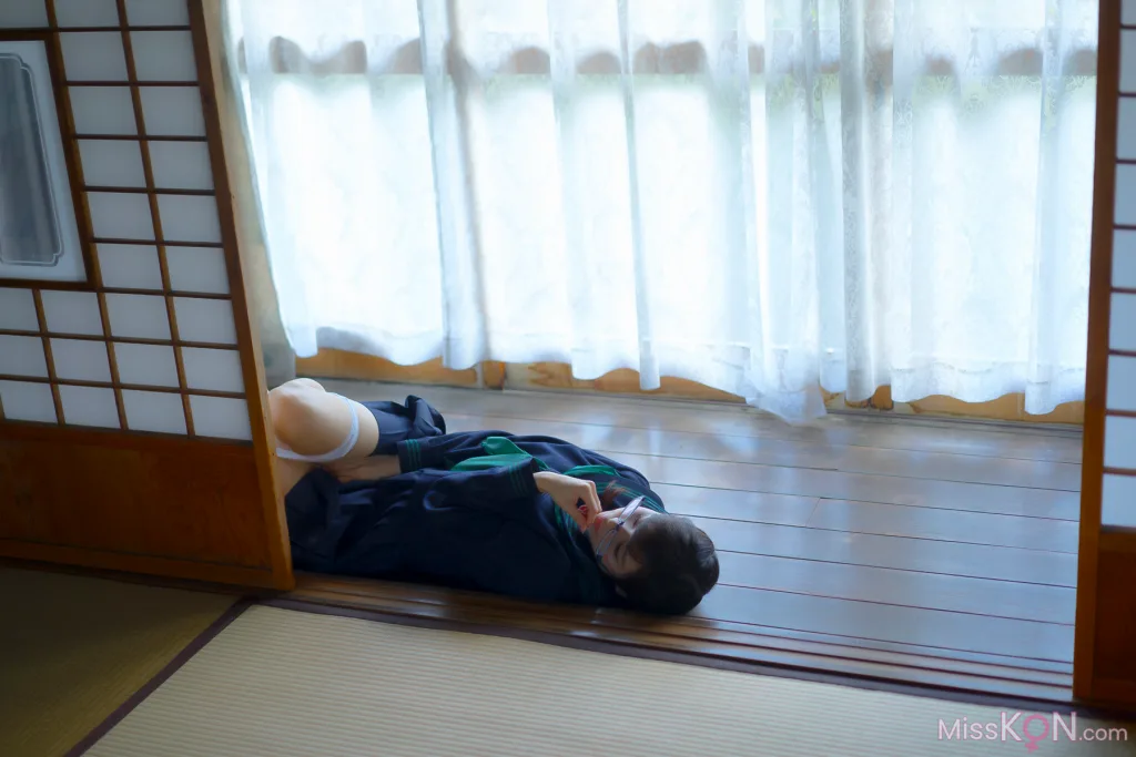 [JP] Megumi Aisaka (逢坂愛): Megu Ism メグ伊豆ム (586 photos)