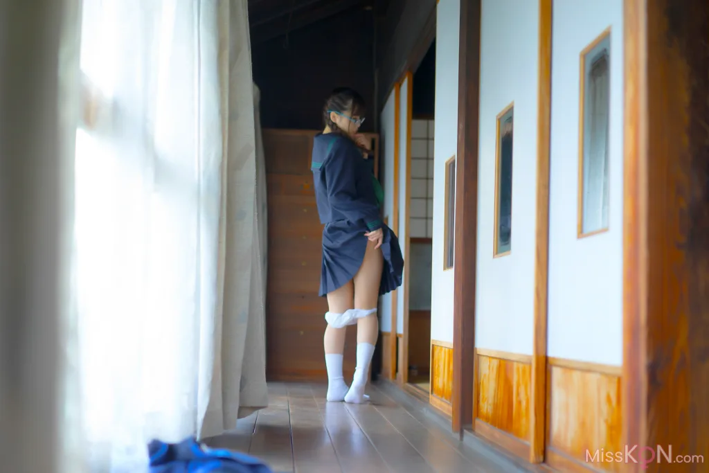 [JP] Megumi Aisaka (逢坂愛): Megu Ism メグ伊豆ム (586 photos)