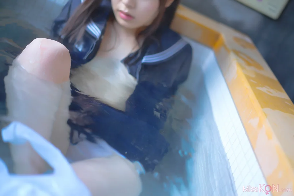 [JP] Megumi Aisaka (逢坂愛): Megu Ism メグ伊豆ム (586 photos)