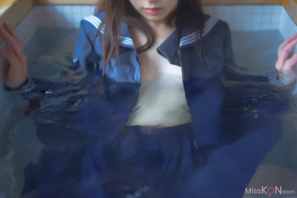 [JP] Megumi Aisaka (逢坂愛): Megu Ism メグ伊豆ム (586 photos)