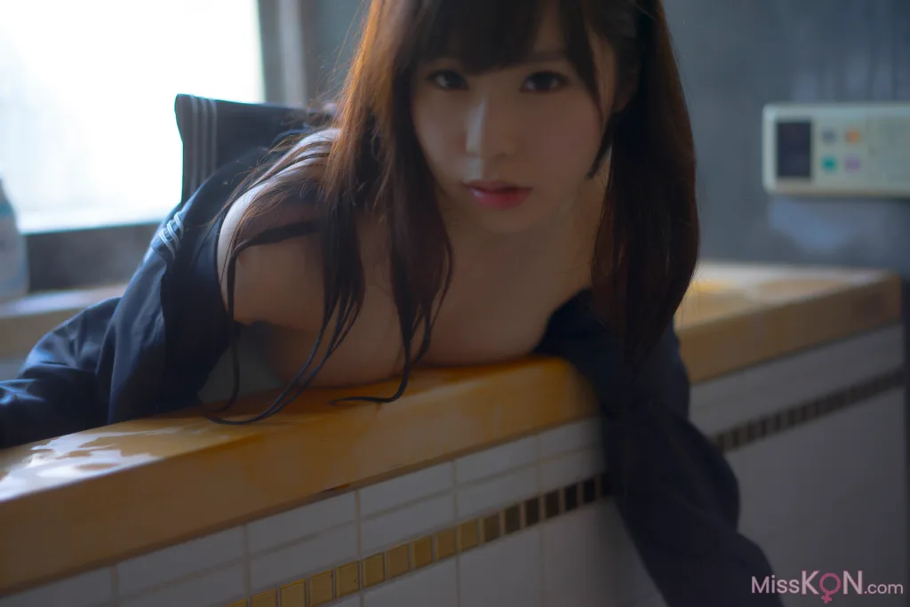 [JP] Megumi Aisaka (逢坂愛): Megu Ism メグ伊豆ム (586 photos)