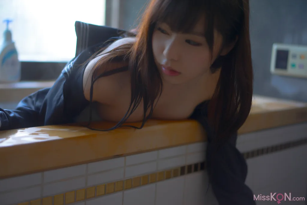 [JP] Megumi Aisaka (逢坂愛): Megu Ism メグ伊豆ム (586 photos)