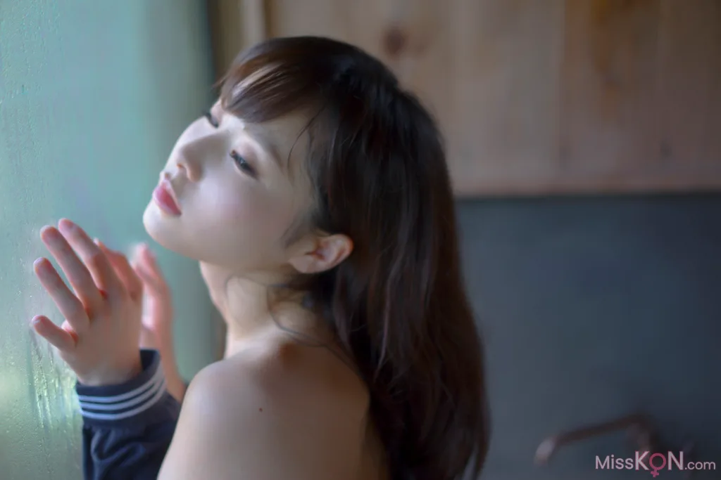 [JP] Megumi Aisaka (逢坂愛): Megu Ism メグ伊豆ム (586 photos)