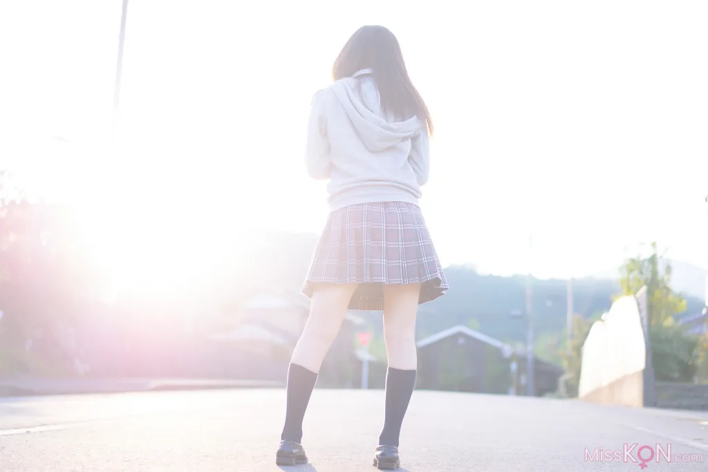 [JP] Megumi Aisaka (逢坂愛): Megu Ism メグ伊豆ム (586 photos)
