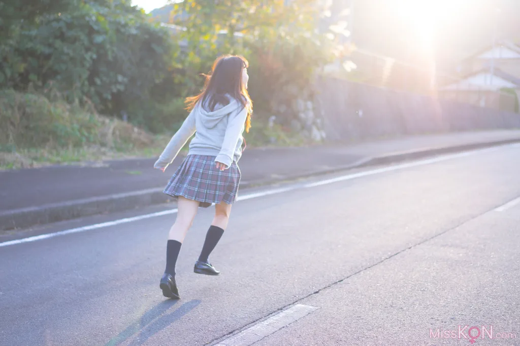 [JP] Megumi Aisaka (逢坂愛): Megu Ism メグ伊豆ム (586 photos)
