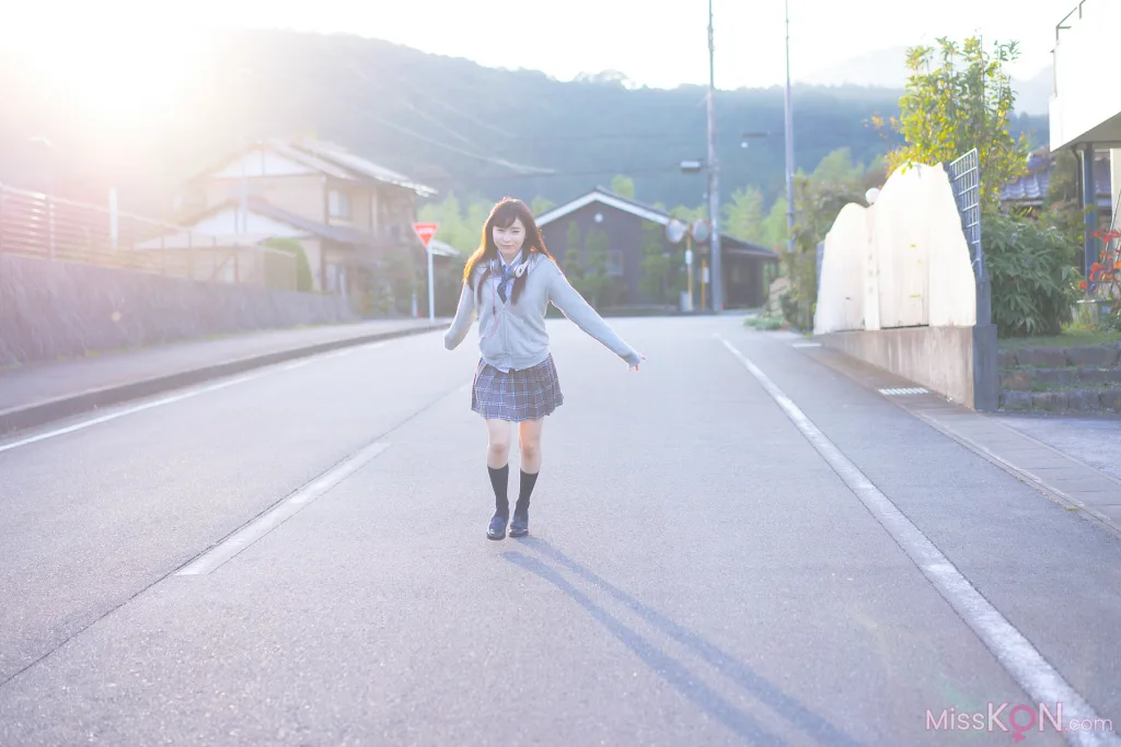 [JP] Megumi Aisaka (逢坂愛): Megu Ism メグ伊豆ム (586 photos)