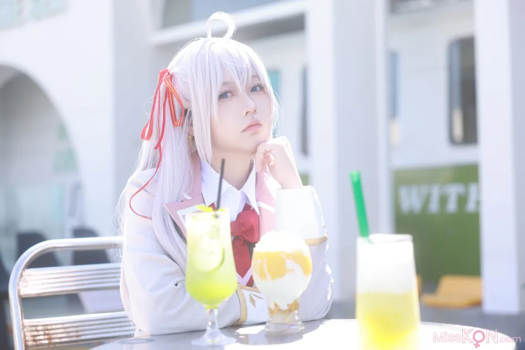 Coser@G44不会受伤: 艾莉同学 (30 photos)