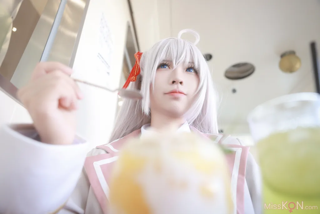Coser@G44不会受伤: 艾莉同学 (30 photos)