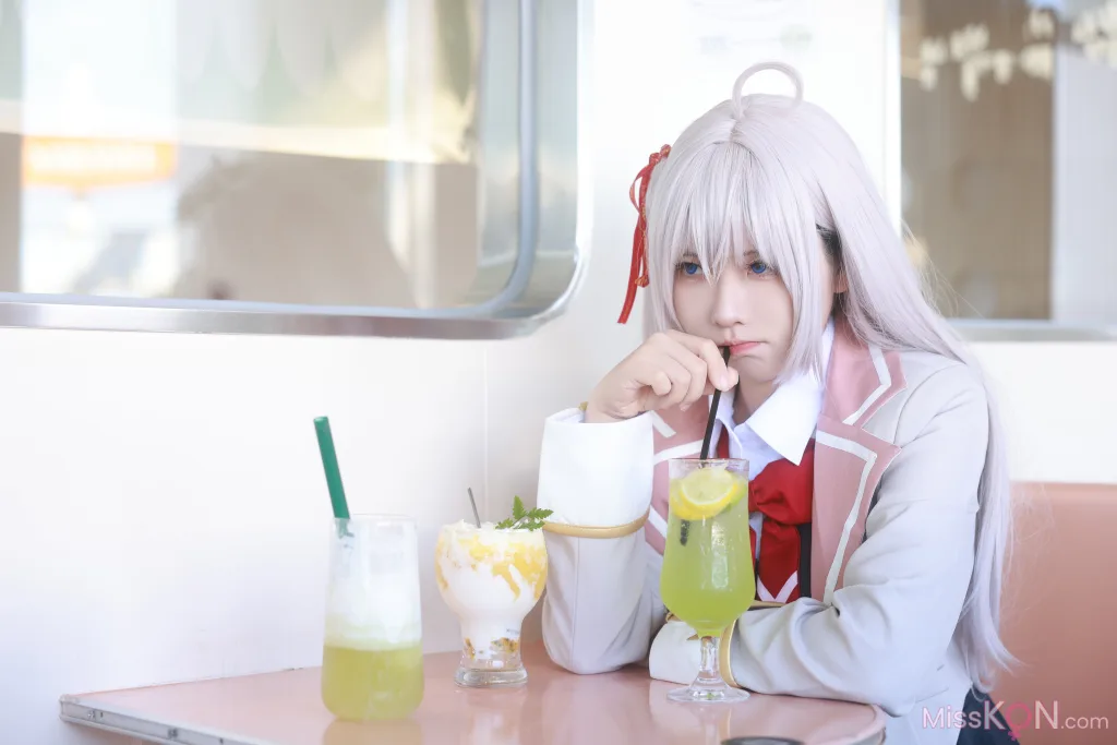 Coser@G44不会受伤: 艾莉同学 (30 photos)