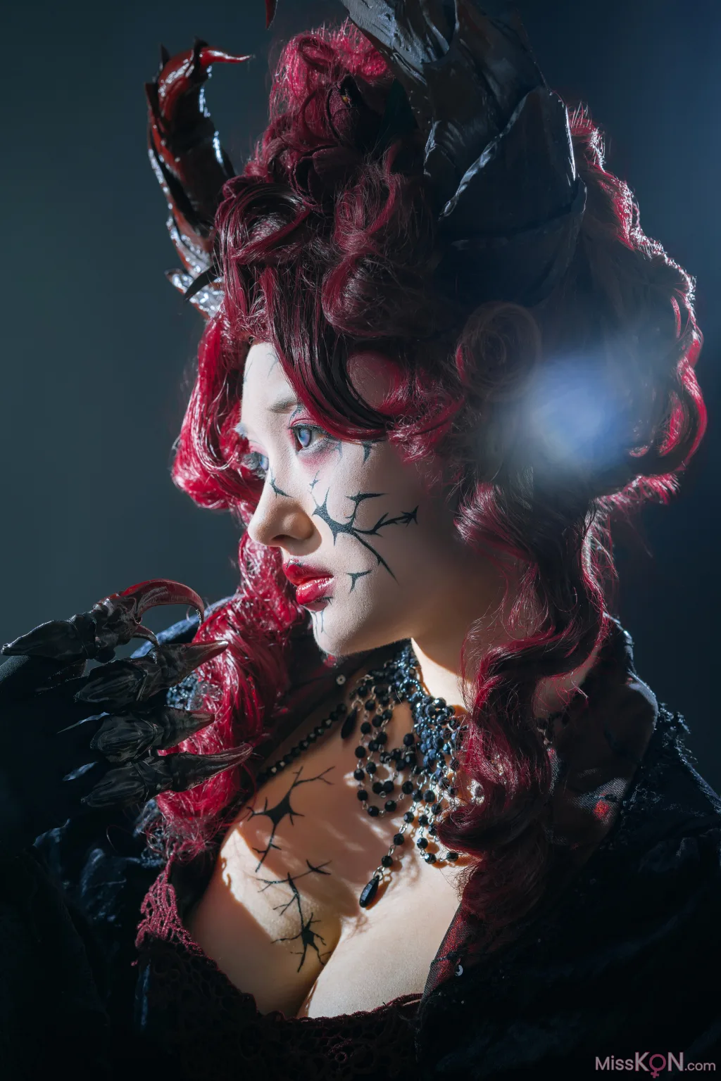 Coser@云溪溪 (Yunx1x1) & 奶桃桃: 似我 菲尔·尤洛安 (12 photos)