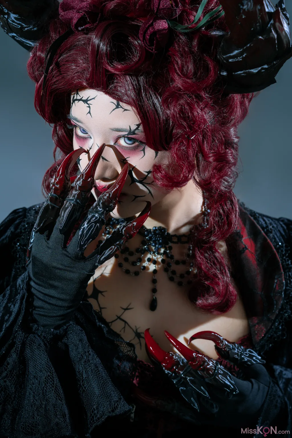 Coser@云溪溪 (Yunx1x1) & 奶桃桃: 似我 菲尔·尤洛安 (12 photos) – Page 2