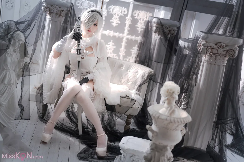 Coser@桜满三时: 2B花嫁 (20 photos)
