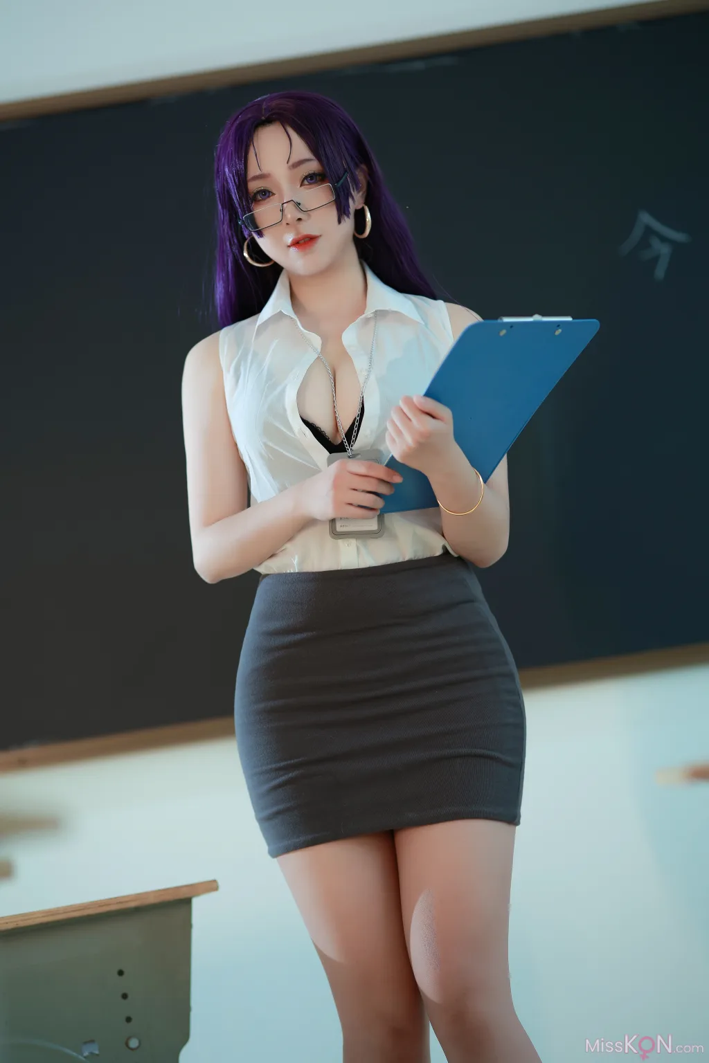 Coser@小容仔咕咕咕w: 源赖光写真本 (50 photos)